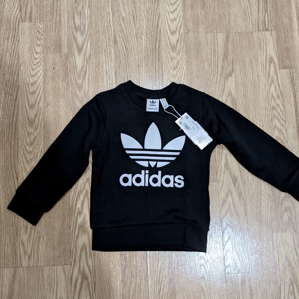🖤🤍Kids Adidas black sweatshirt top size 4/5